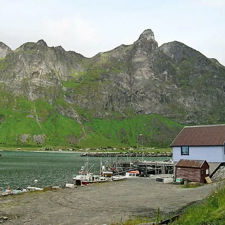 Nyaraló Five-bedroom Holiday In Skaland Mefjordvær