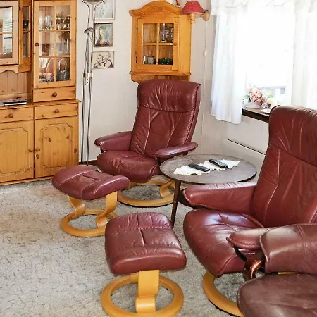Five-bedroom Holiday In Skaland * Mefjordvær