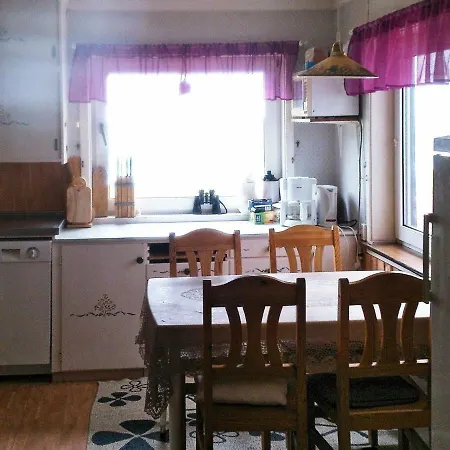 Holiday home Five-bedroom Holiday In Skaland